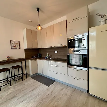 公寓 New, Sunny, Terrace, Grill, Parking!