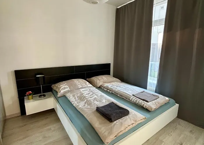 New, Sunny, Terrace, Grill, Parking! Appartement *